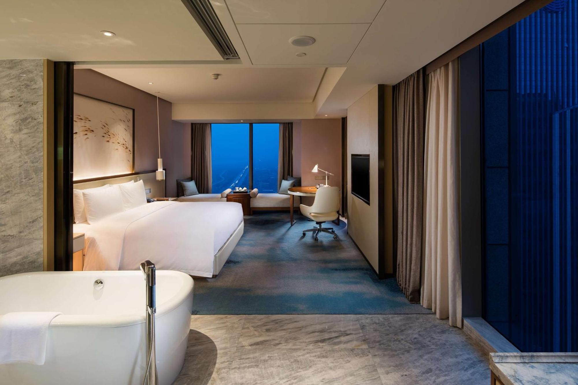 Hilton Quanzhou Riverside Exterior photo